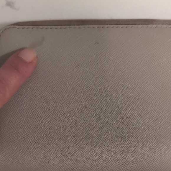 Michael Kors Light Beige Wristlet - Picture 5 of 8